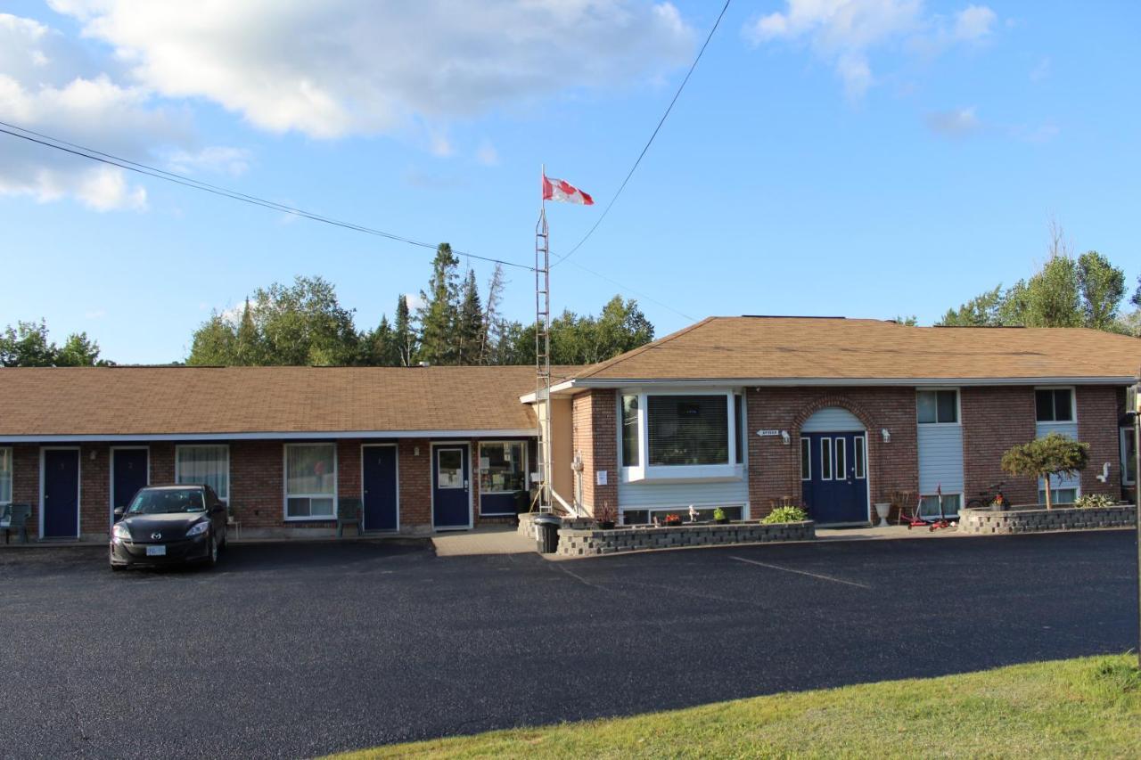 Two Rivers Motel Mattawa Dış mekan fotoğraf